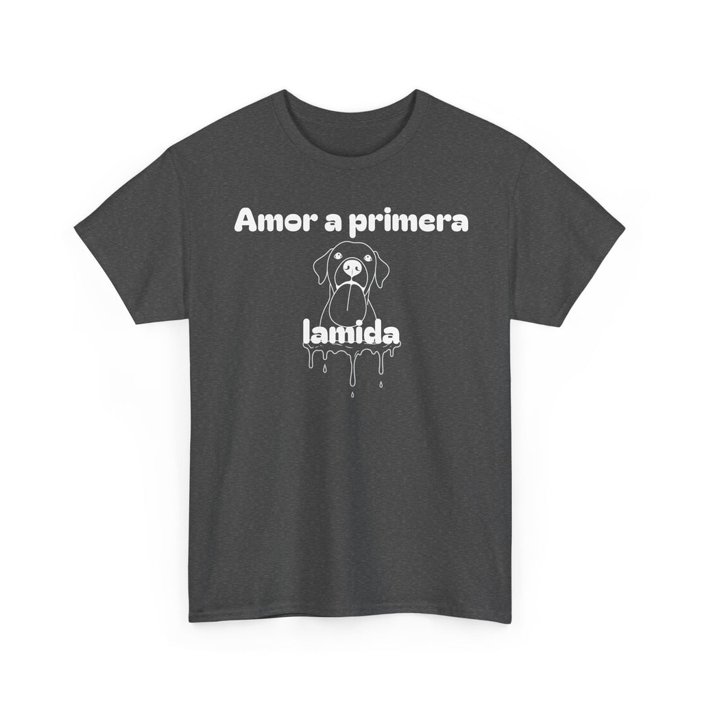 Unisex Pet Lover Tee - "Amor a primera lamida" - Perfect for Dog Lovers, Animal Enthusiasts, Gifts, Casual Wear, Cute Fashion