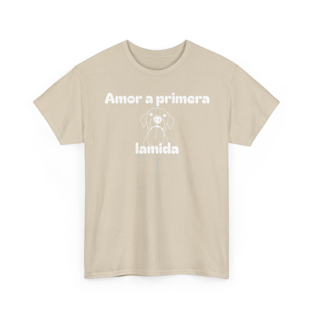 Unisex Pet Lover Tee - "Amor a primera lamida" - Perfect for Dog Lovers, Animal Enthusiasts, Gifts, Casual Wear, Cute Fashion